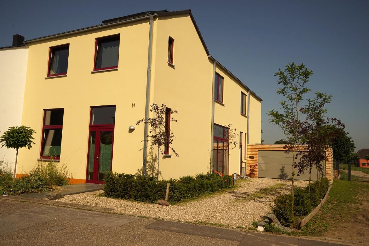 Stille, Aussicht Und Kunst Am Archaeologischen Park Homestay Xanten